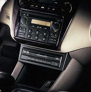 2001 Honda Accord 6 Disc In-Dash CD Changer 08A06-3B1-300